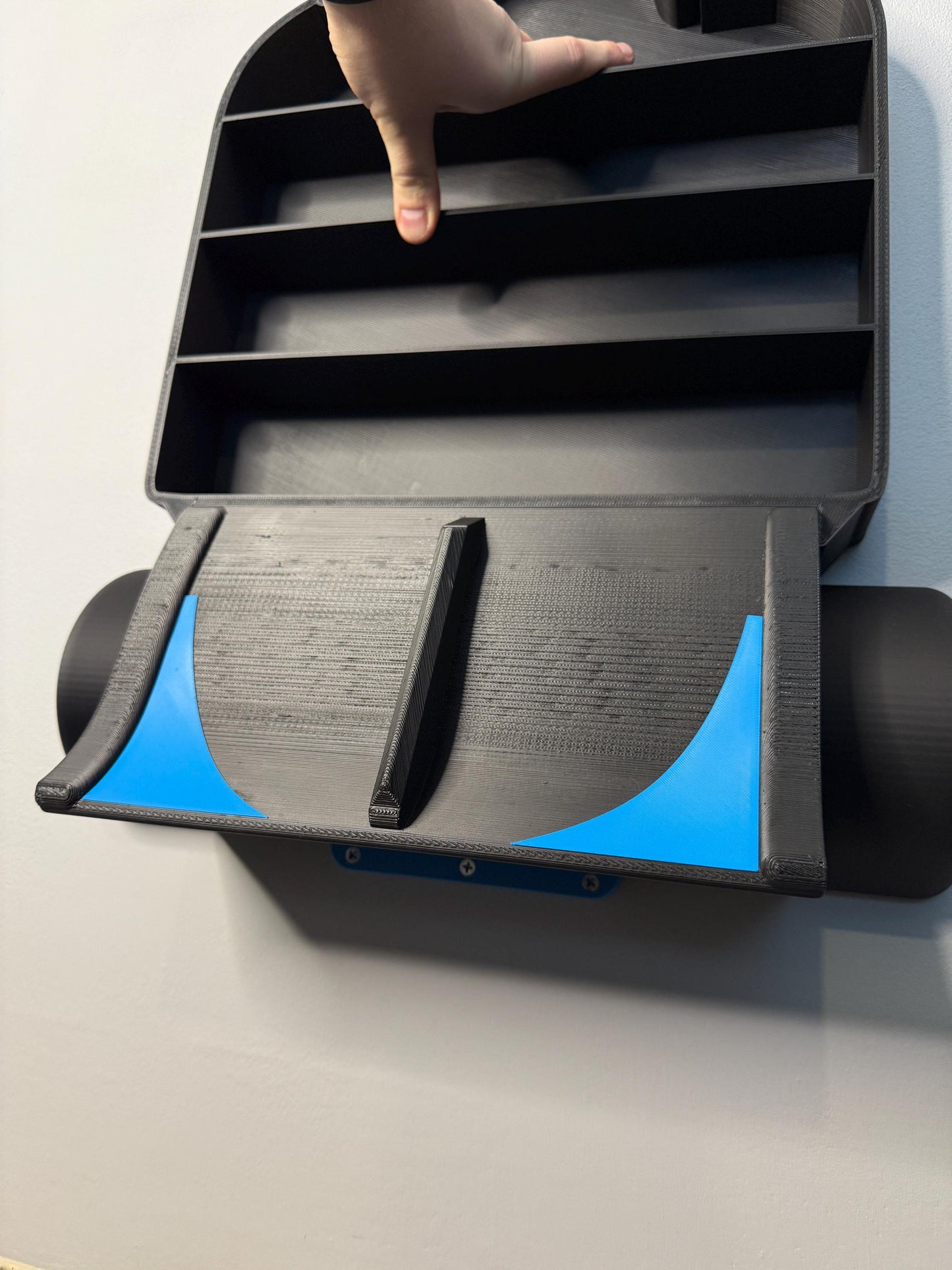 Formula 1 Race Car Storage Shelf Display | 80cm+ Realistic Design | Wall Mounted or Free Standing F1 Racing Theme Room | Choice of Colour