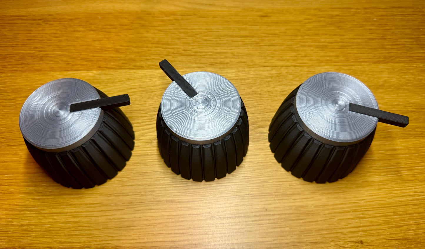 Amp Knob Cable Hangers | Guitar Amp Volume Dial