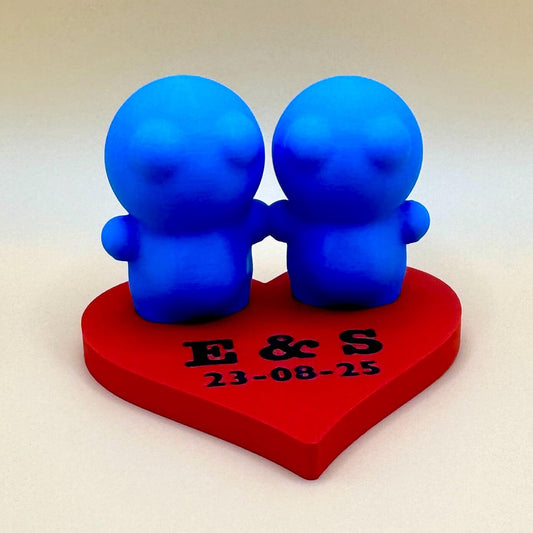 Cute Customisable Wedding Cake Topper | Cute Figurines on Heart Base with Initials & Date | Unique Keepsake for Special Occasions 
