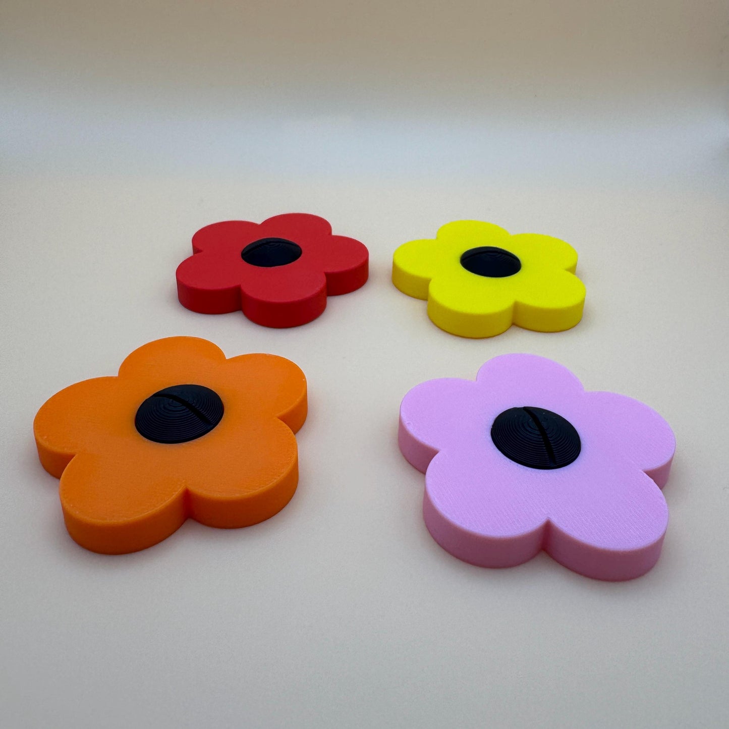Flower Shaped Wedding Place Card Holders | 3D Printed Table Decor | Choice of Colour & Pack Size