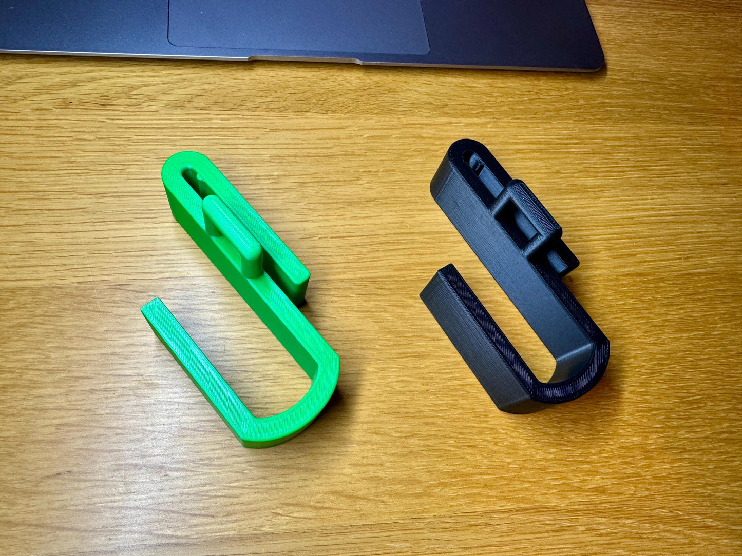 Dog Crate Hooks | Lead/Leash Holder for Dog Walkers & Owners | 3D Printed Easy Clip-on Organiser, No Installation Required