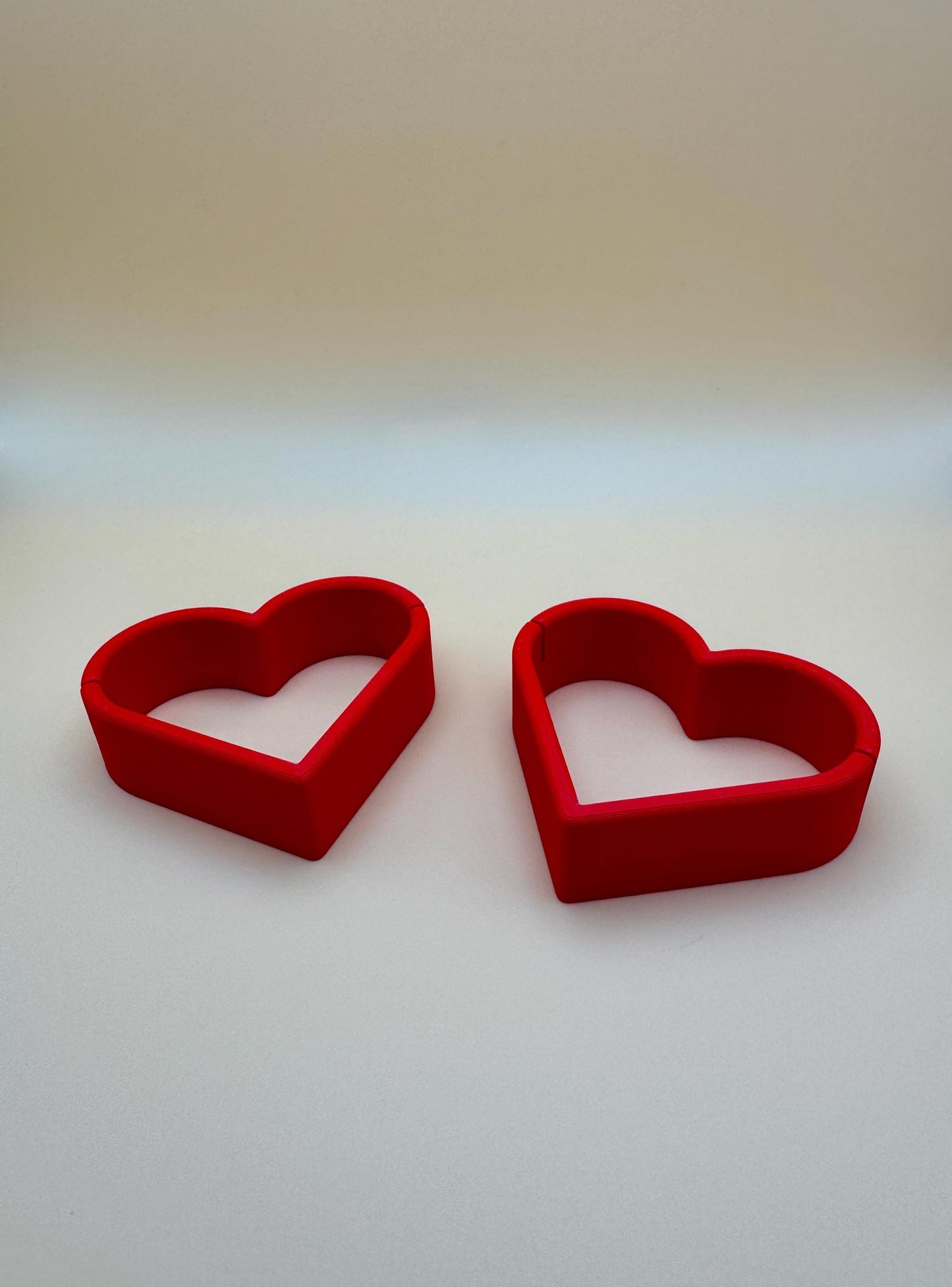 5 Love Heart Shaped Wedding Place Card Holders – Elegant 3D-Printed Table Décor for Bride, Groom, and Guests - Choose Your Colour