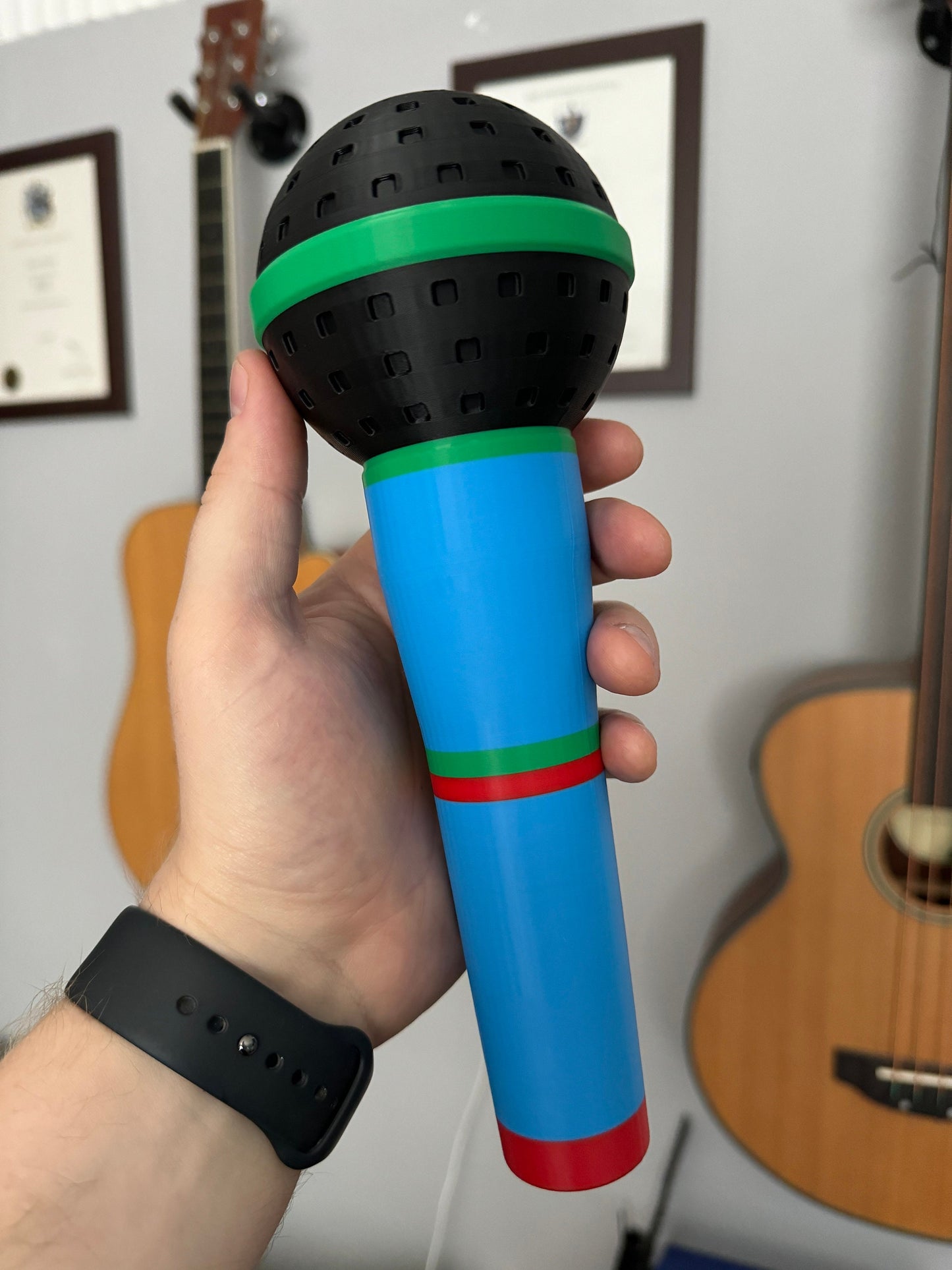Plastic Colourful Microphone Prop for Photobooths & Parties etc - Lightweight and Robust