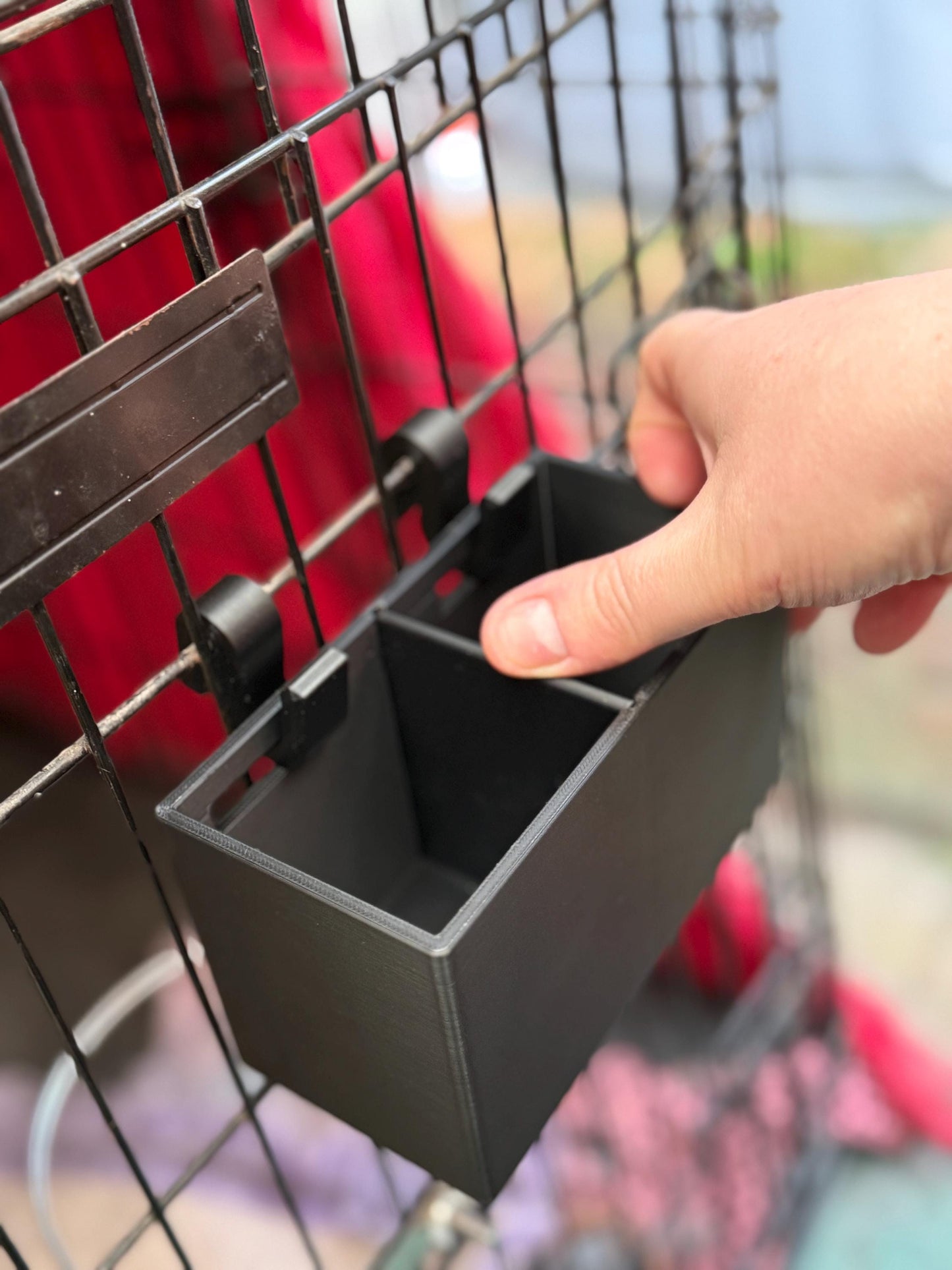 Clip on Mini Storage Tub for Dog Crates | Poo bag/Treat holder for Dog Walkers & Owners | Easy Clip-on Organiser, No Installation Required