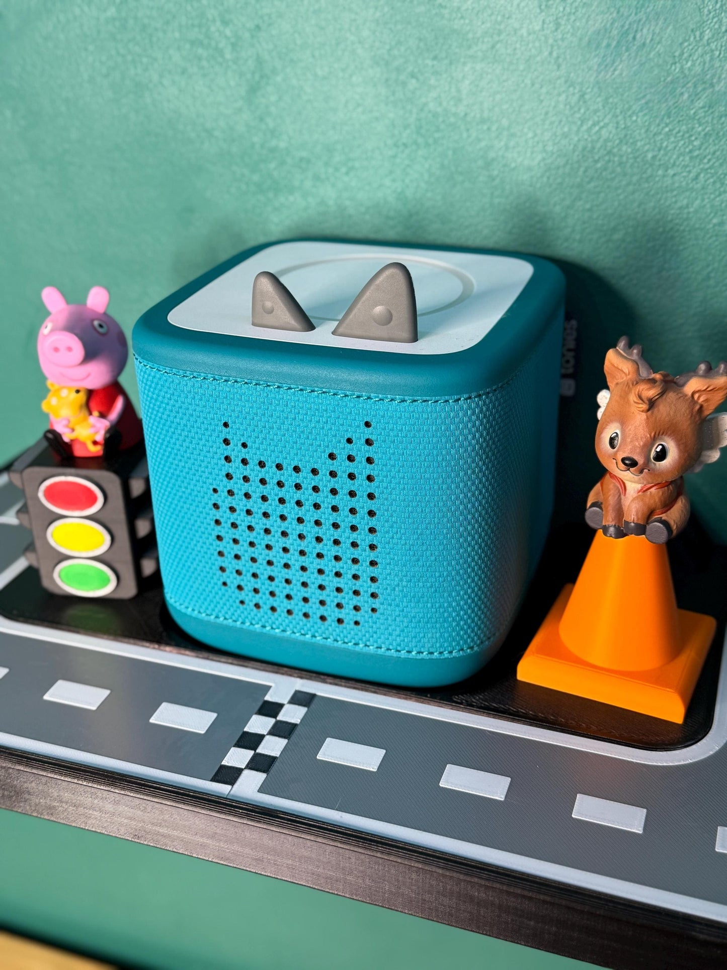 Toniebox 1 & 2 Shelf Display - Cars Road Themed | Swappable Magnetic-top Decor Pieces | Wall Mounted or Place on Surface
