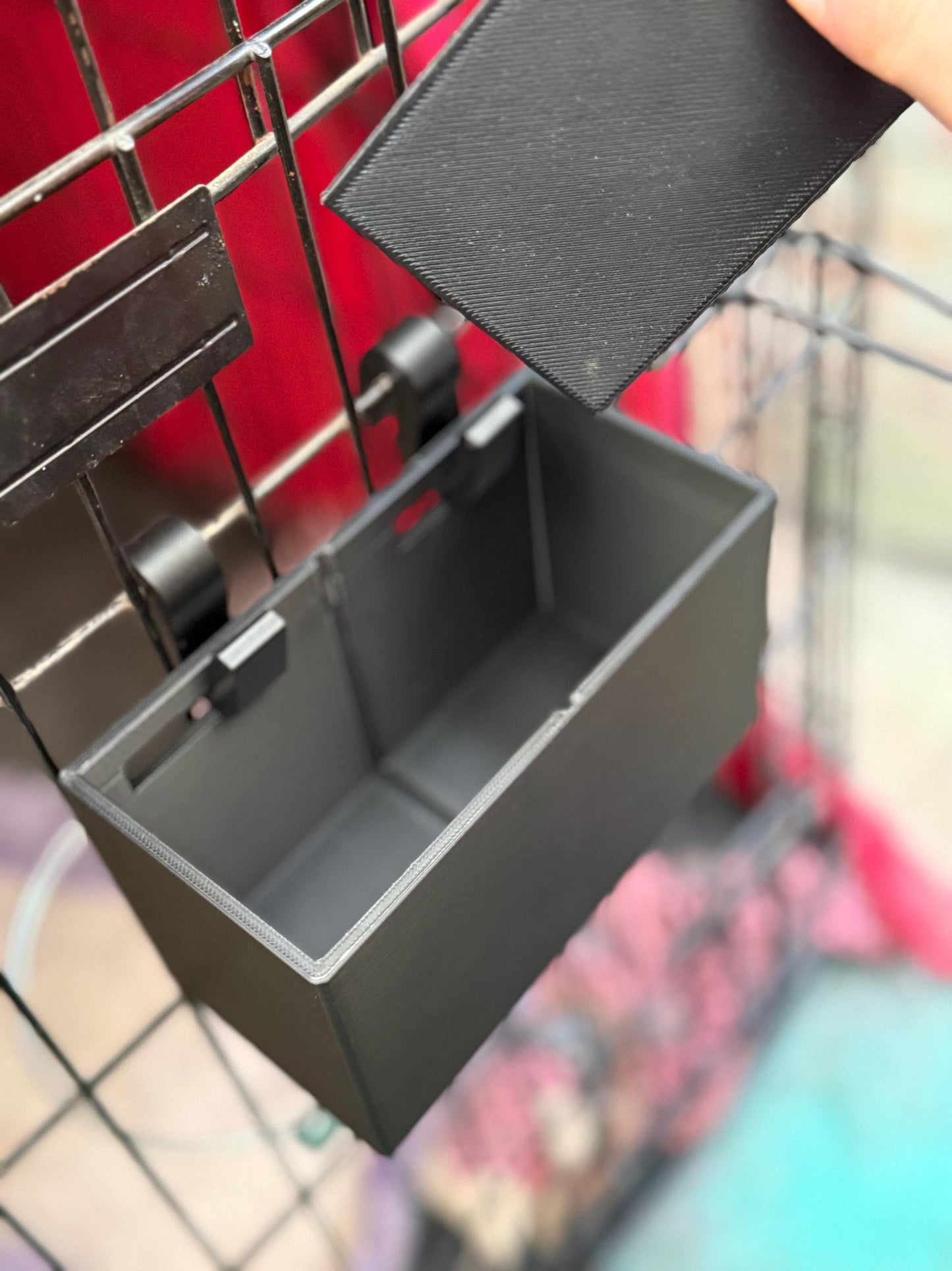 Clip on Mini Storage Tub for Dog Crates | Poo bag/Treat holder for Dog Walkers & Owners | Easy Clip-on Organiser, No Installation Required
