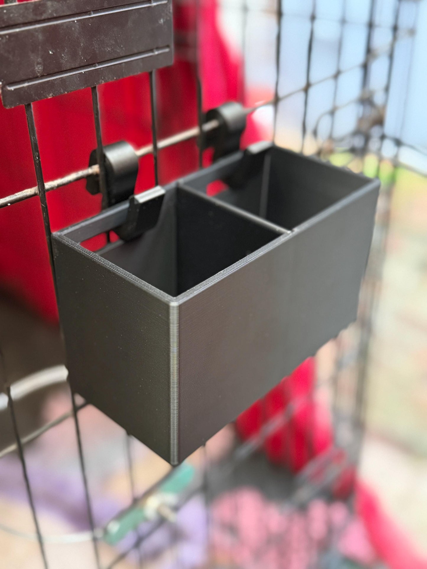 Clip on Mini Storage Tub for Dog Crates | Poo bag/Treat holder for Dog Walkers & Owners | Easy Clip-on Organiser, No Installation Required